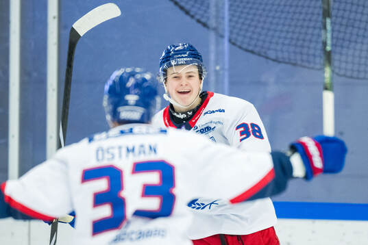 Oskarshamn Axel Landén jublar