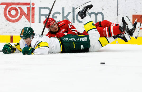 Björklövens Lucas Lagerberg och Almtunas Arvid Bergström