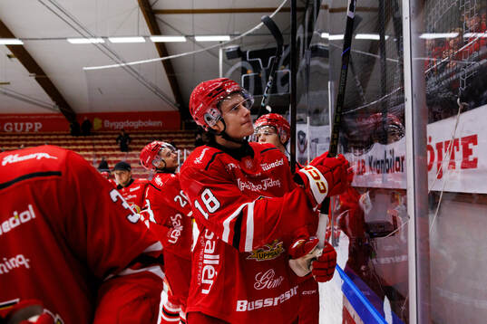 Almtunas Jesper Valente jublar