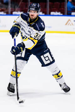 HV71s Oscar Engsund