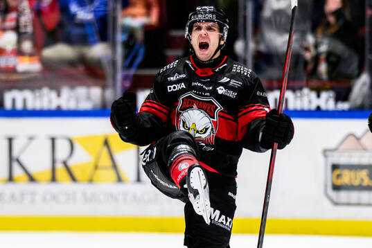 Malmö Redhawks Nikola Pasic jublar