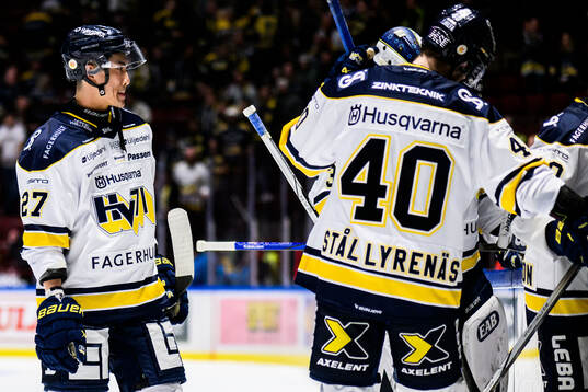 HV71s Jonathan Ang deppar