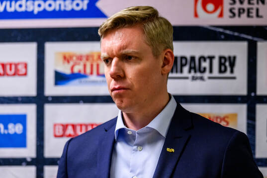 HV71s tränare Anton Blomqvist