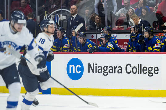 Players of Sweden looks dejected