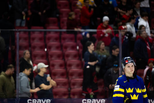 Felix Nilsson of Sweden looks dejected