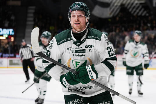Färjestads Oskar Steen jublar