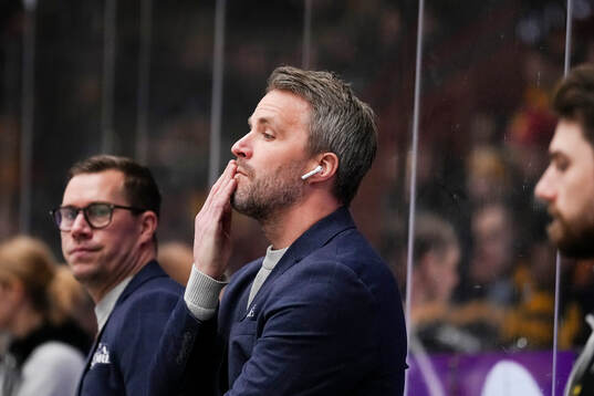 Skellefteås assisterande tränare Pontus Petterström