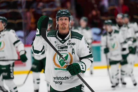 Färjestads Magnus Nygren jublar