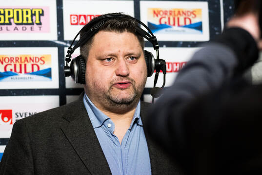 Modos tränare Mattias Karlin