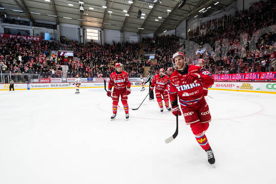 Timrås Linus Nässén jublar