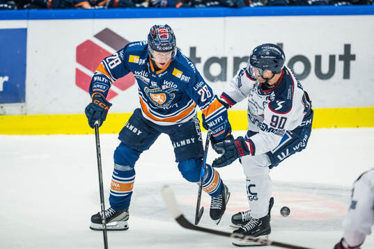 Växjös Hugo Gustafsson och Linköpings Lance Bouma