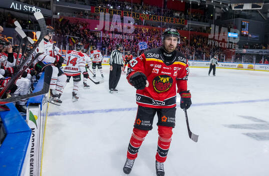 Luleås Albin Lundin jublar