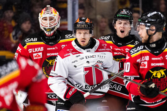 Luleås målvakt Matteus Ward och Jesper Sellgren mot
