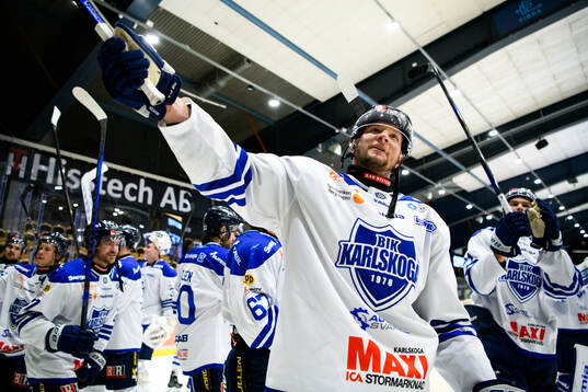 Karlskogas Johan Motin jublar