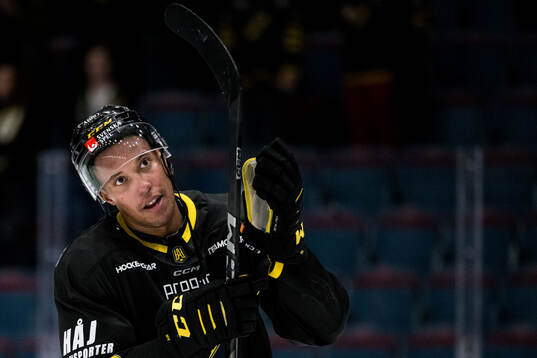 AIKs Oscar Nord jublar