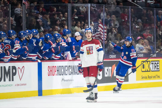 Cole Eiserman of USA celebrates