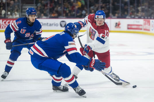 Logan Hensler of USA and Petr Sikora of Czech Republic