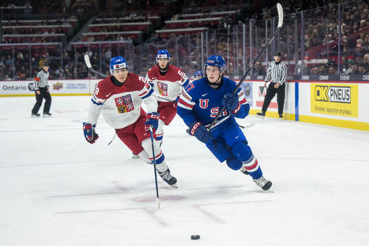 Miroslav Holinka of Czech Republic and Danny Nelson of USA