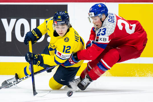Isac Hedqvist of Sweden and Tomas Galvas of Czech Republic