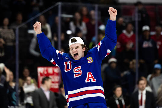 Cole Eiserman of USA celebrates