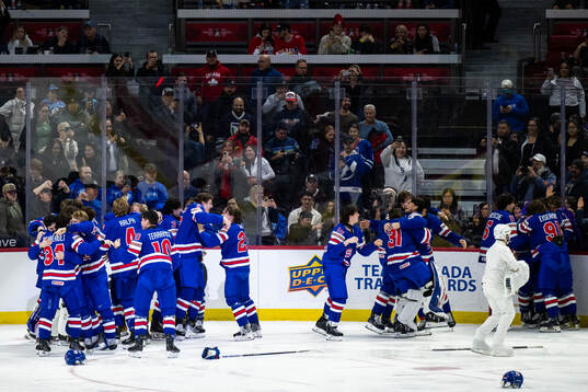 Players of USA celebrate