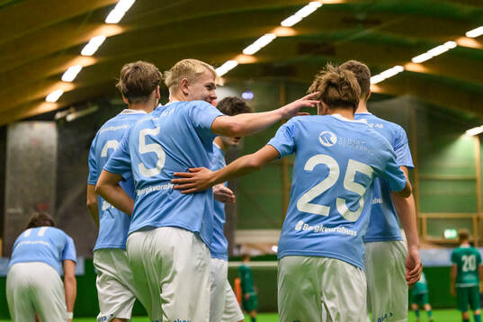 Malmö FF P16s Filip Nilsson och Vidar Skoglund jublar