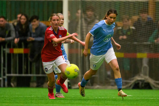 Sundby BK F16s Thilde Theis och Malmö FF F16s Maja Cindric
