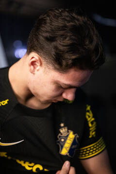 Charlie Pavey, AIK