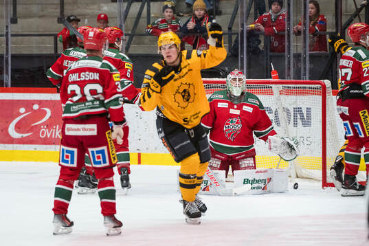 Modos målvakt Olle Eriksson Ek