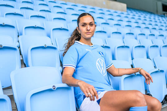 Malmö FF presenterar Izzy D'Aquila