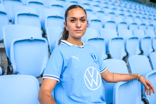 Malmö FF presenterar Izzy D'Aquila