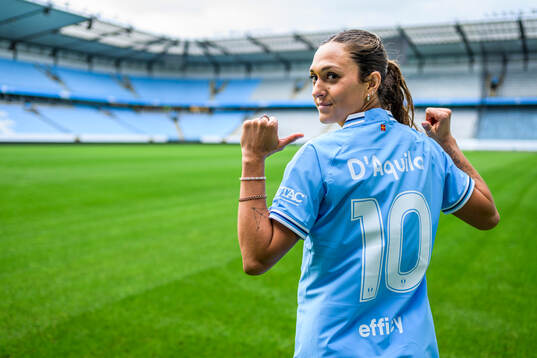 Malmö FF presenterar Izzy D'Aquila