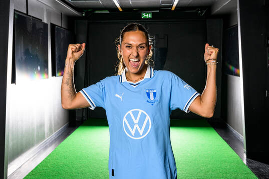Malmö FF presenterar Izzy D'Aquila