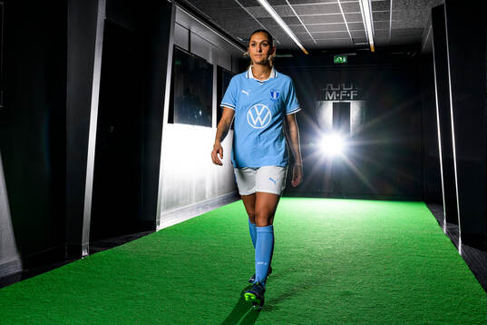 Malmö FF presenterar Izzy D'Aquila