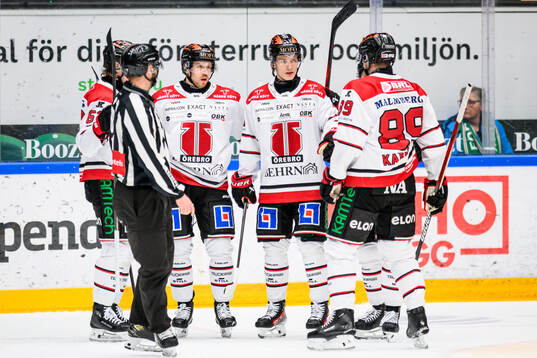 Örebros Kalle Kossila jublar