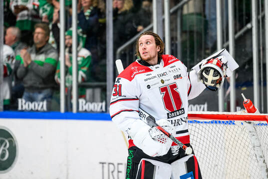 Örebros målvakt Jonas Arntzen deppar