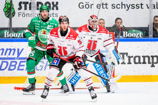 Rögles Dennis Everberg och Örebros målvakt Jonas Arntzen