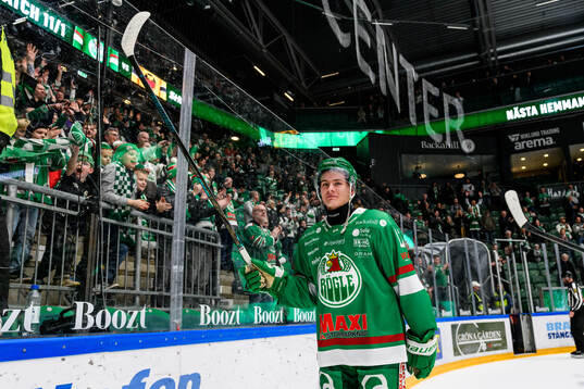 Rögles Max Karlsson jublar