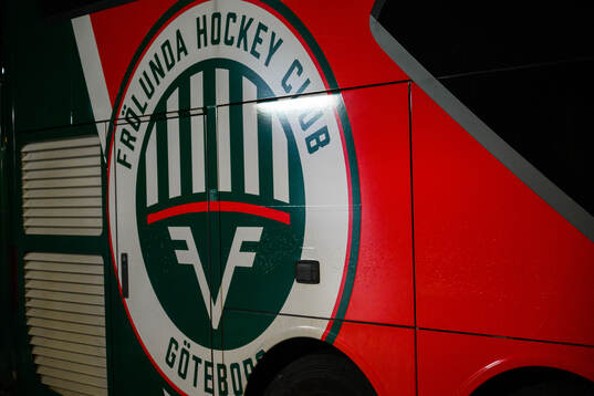 Buss med Frölundas logo