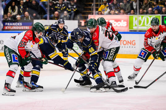 Frölundas Ivar Stenberg, Linus Nässen och HV71s Joona