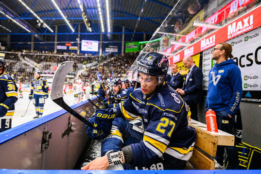 HV71s Jonathan Ang