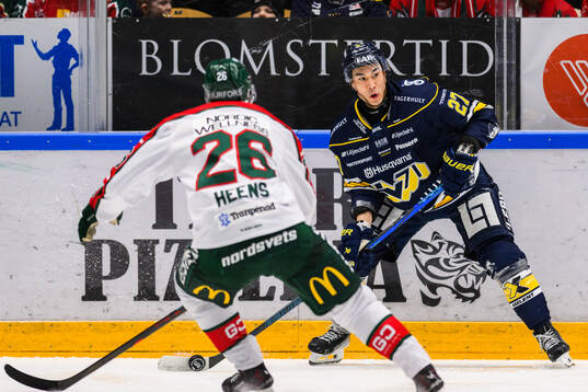HV71s Jonathan Ang