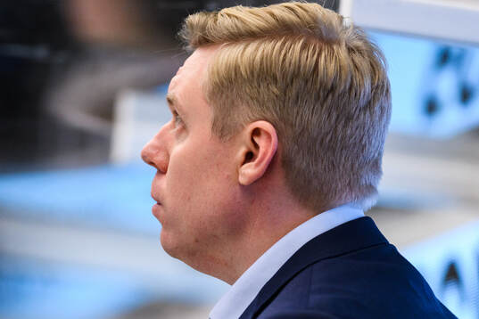 HV71s tränare Anton Blomqvist
