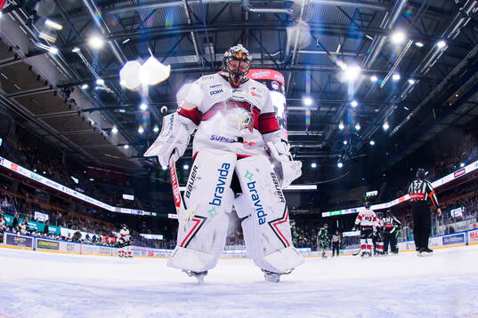 Malmö Redhawks målvakt Daniel Marmenlind deppar
