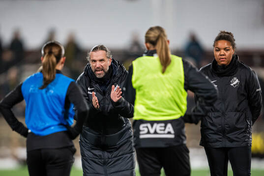 S damlag chefstränare Lukas Syberyjski