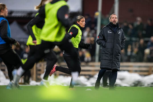 S damlag chefstränare Lukas Syberyjski