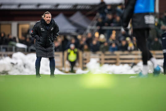 S damlag chefstränare Lukas Syberyjski