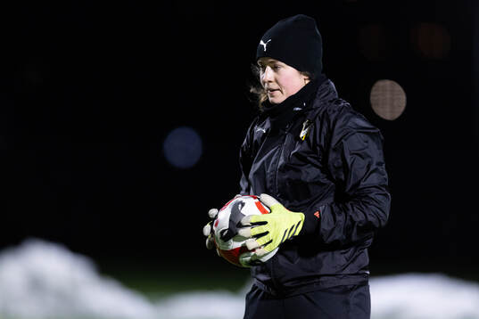 Häckens målvakt Fanney Birkisdottir