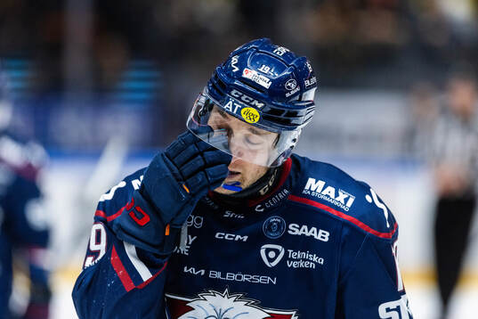 Linköpings Patrick Russell deppar