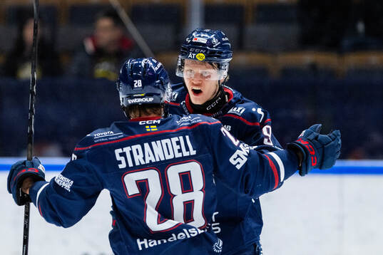 Linköpings Erik Norén jublar